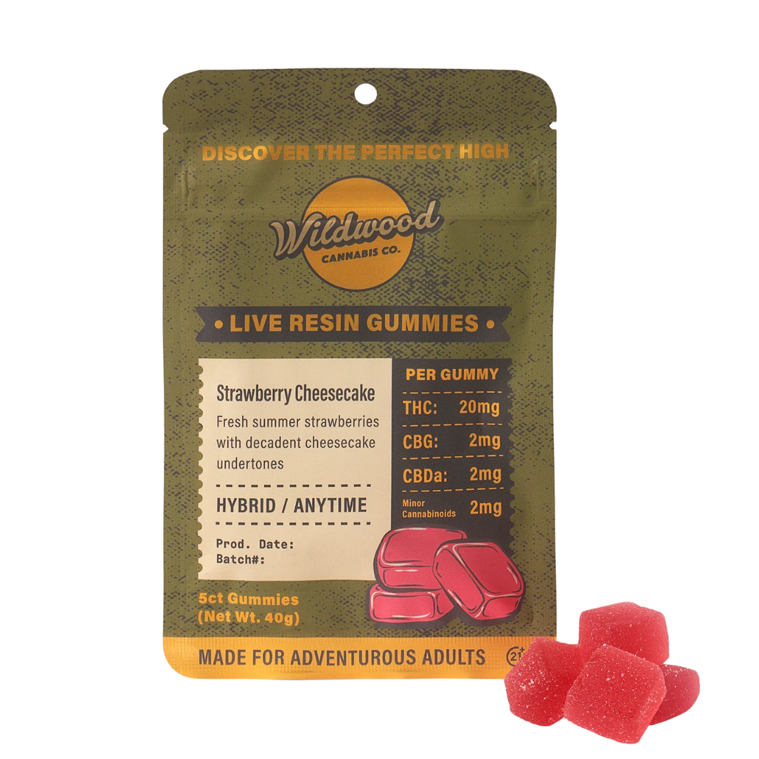 Five-pack of Strawberry Cheesecake Hybrid Gummies with sweet berry and creamy dessert flavor—20mg THC per piece.